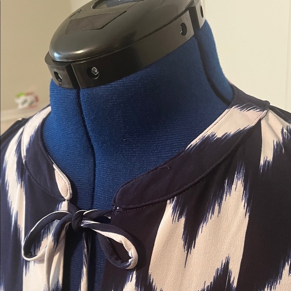 Michael Kors Dress Navy and White Chevron Zigzag Sleeveless Midi | Size S NWT - Picture 9 of 16